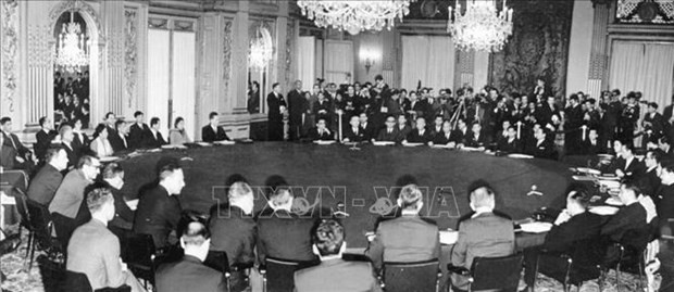 El 25 de enero de 1969, la Conferencia Cuatripartita sobre la Paz en Vietnam inaugura oficialmente su primera sesión plenaria. (Foto de archivos: VNA)