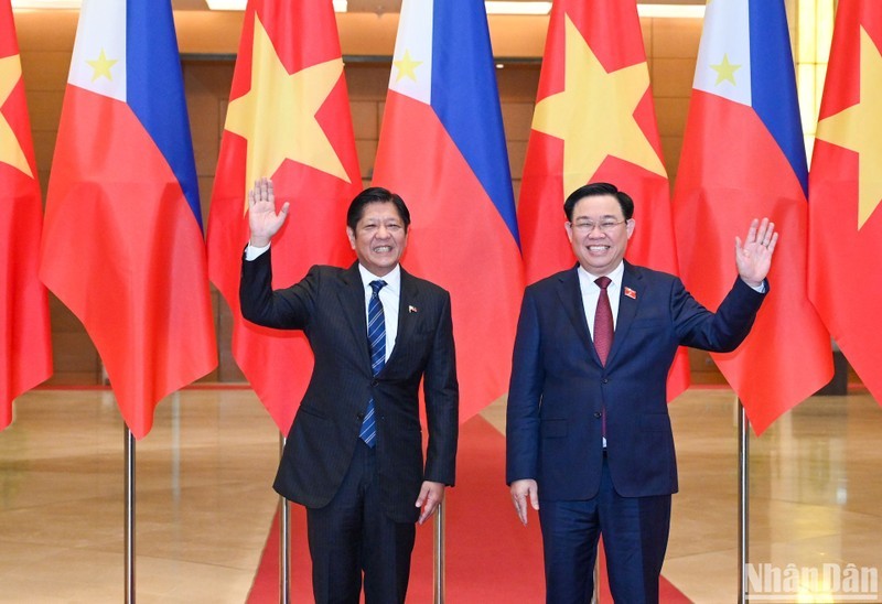 [Foto] Máximo dirigente legislativo vietnamita se reúne con presidente de Filipinas
