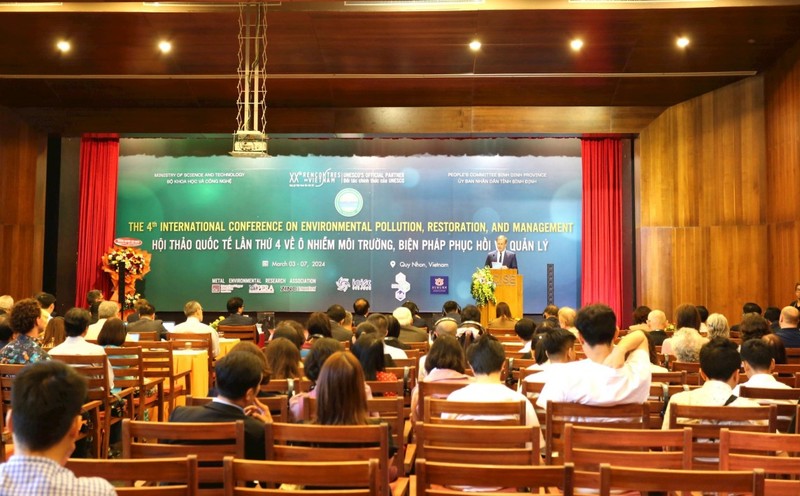 Escena del evento (Foto: congthuong.vn)