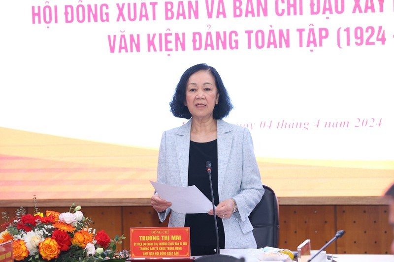 La miembro del Buró Político y permanente del Secretariado del Comité Central del PCV y jefa de su Comisión de Organización, Truong Thi Mai, en el evento (Foto: Nhan Dan)