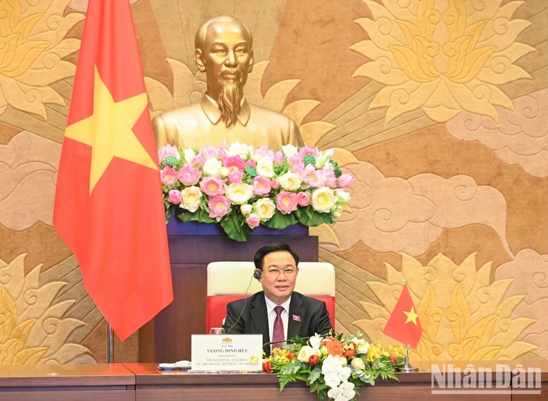 El presidente de la Asamblea Nacional de Vietnam, Vuong Dinh Hue, en el evento (Foto: Nhan Dan)