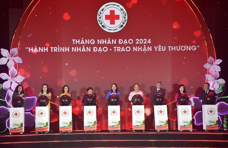 El lanzamiento del Mes Humanitario Nacional 2024 (Foto: Nhan Dan) 