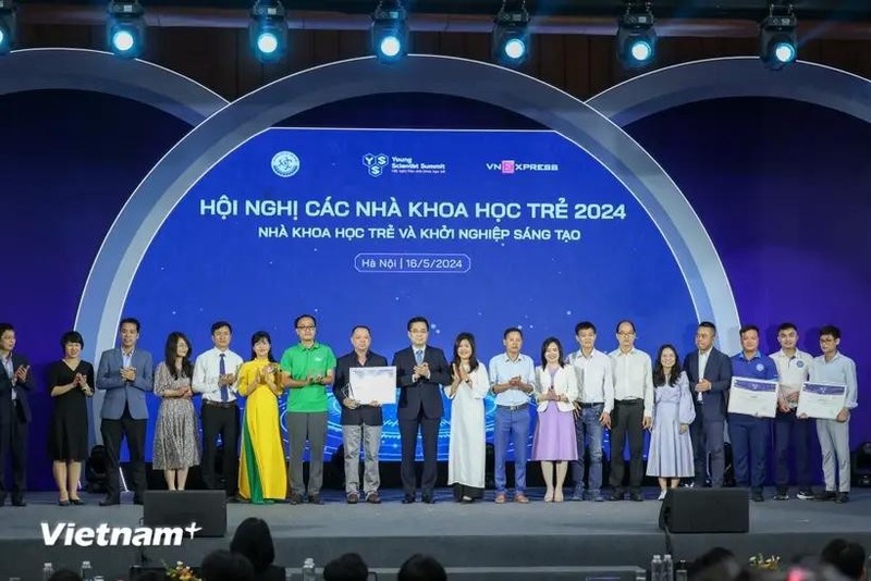 Una conferencia sobre jóvenes científicos y nuevas empresas innovadoras de Vietnam. (Foto: VNA)