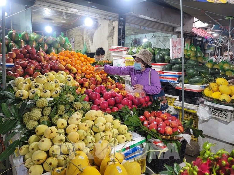 Los precios del mercado interno se mantienen básicamente estables en los primeros cinco meses de 2024, según el Ministerio de Finanzas. (Foto: VNA)