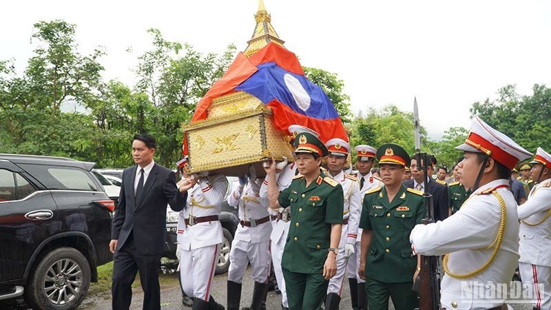 La repatriación de los restos de soldados y expertos vietnamitas caídos en Laos (Foto: Nhan Dan)