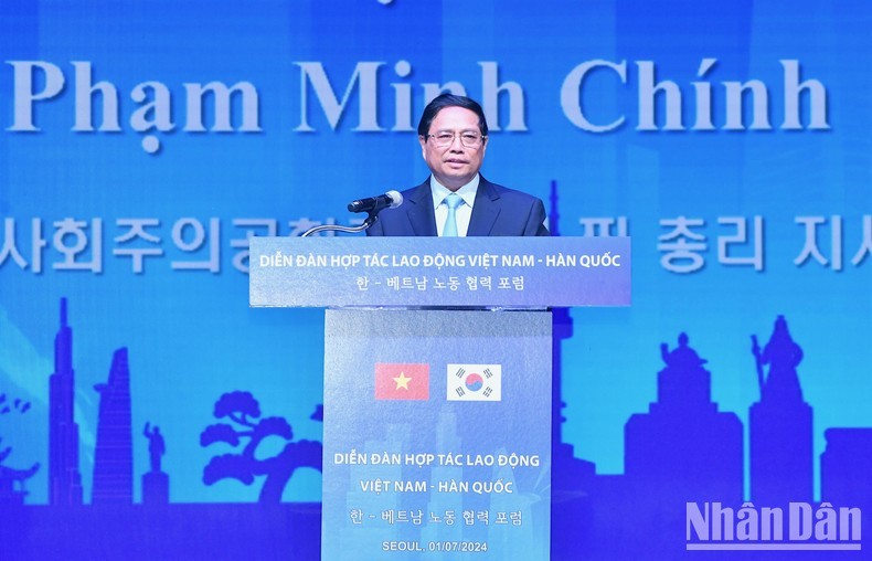 El primer ministro de Vietnam, Pham Minh Chinh, en el foro (Foto: Nhan Dan)