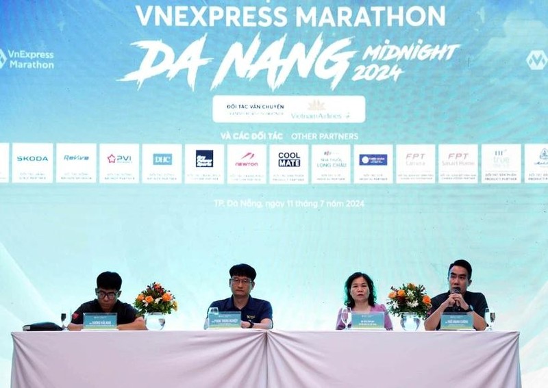 En la conferencia de prensa del primer maratón VNExpress de medianoche de Da Nang (Foto: VNA)