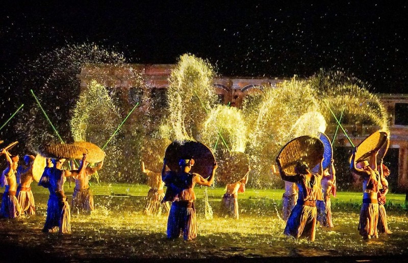 “Recuerdos de Hoi An”: impresionante programa de arte paisajístico