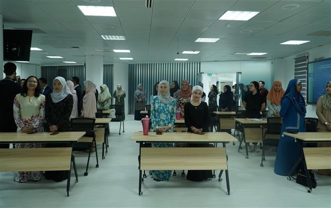 Estudiantes de una clase del idioma vietnamita en la Universidad Nacional de Brunéi. (Foto:VNA)