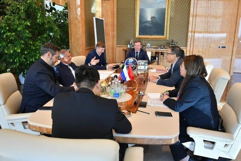 Durante la reunión entre el embajador vietnamita en Rusia, Dang Minh Khoi, y el jefe de la República de Tartaristán de la Federación de Rusia, Minnikhanov Rustam Nurgalievich (Foto: VNA)