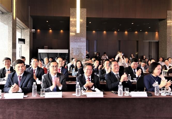 Durante la conferencia de promoción de inversiones de Khanh Hoa - Corea del Sur (Foto: VNA)