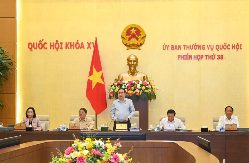 El presidente de la Asamblea Nacional, Tran Thanh Man, interviene en la sesión. (Foto: Nhan Dan)