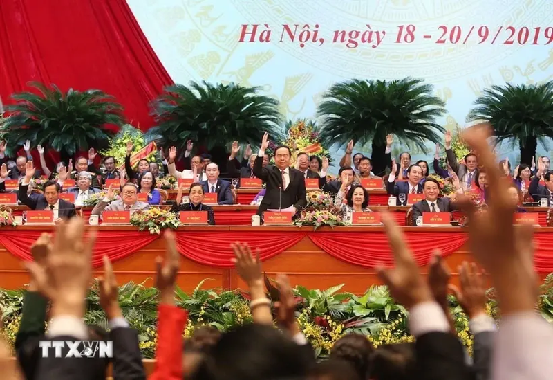 Los delegados del FPV votaron la lista de 374 miembros del Comité Central en el X Congreso Nacional de esta organización. (Foto: VNA)