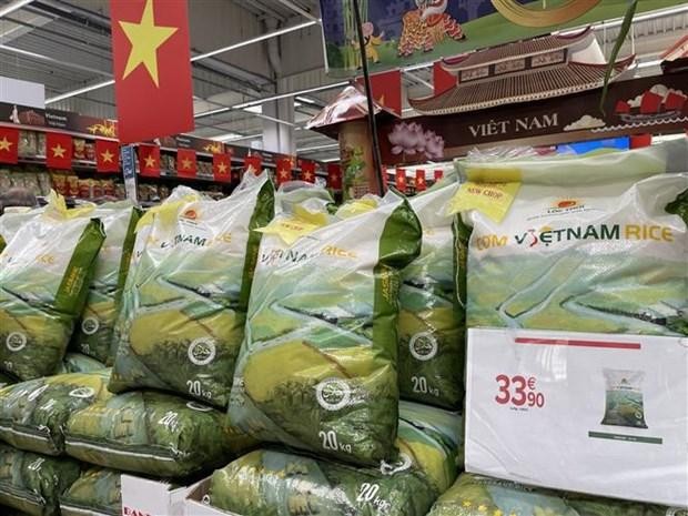Arroz vietnamita se encuentra en el sistema de distribución francés Carrefour. (Fotografía: VNA)