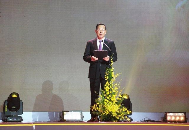 El presidente del Comité Popular de Ciudad Ho Chi Minh, Phan Van Mai habla en el evento. (Fotografía: tphcm.chinhphu.vn)
