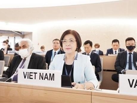 La embajadora vietnamita Le Thi Tuyet Mai asiste a la 51ª Sesión del Consejo de Derechos Humanos de las Naciones Unidas. (Fotografía: VNA)