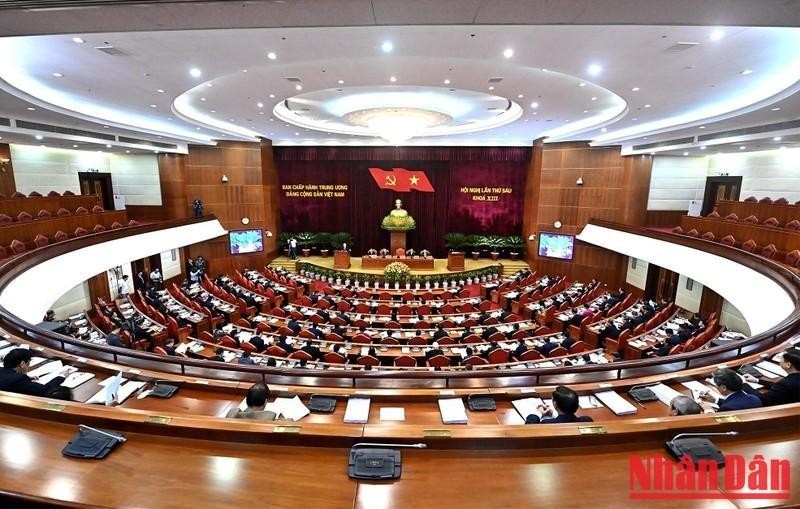 El VI pleno del Comité Central del Partido Comunista de Vietnam.