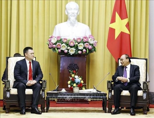 El presidente vietnamita, Nguyen Xuan Phuc.y el fiscal general de Rusia, Igor Krasnov. (Fotografía:VNA)