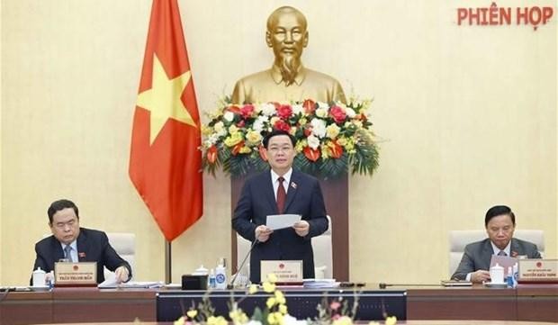 El presidente de la Asamblea Nacional de Vietnam, Vuong Dinh Hue, habla en el evento. (Fotografía: VNA)