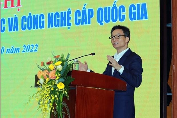 El viceprimer ministro de Vietnam Vu Duc Dam habla en el evento. (Fotografía: VGP)
