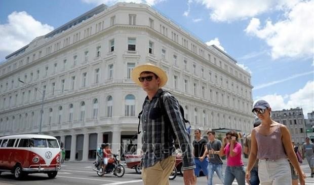 Turistas en Cuba (Fotografía: AFP/VNA)