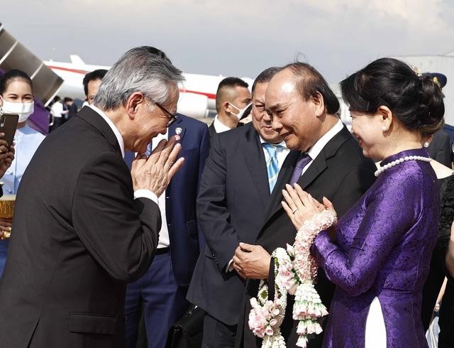 El presidente vietnamita, Nguyen Xuan Phuc, concluye su visita a Tailandia y participación en la 29 Reunión de APEC. (Fotografía: VNA)