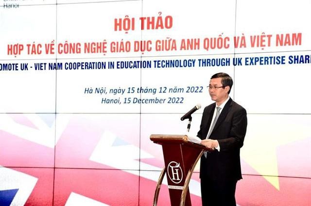 El viceministro de Educación y Capacitación de Vietnam Nguyen Van Phuc habla en el evento (Fotografía: VTV)