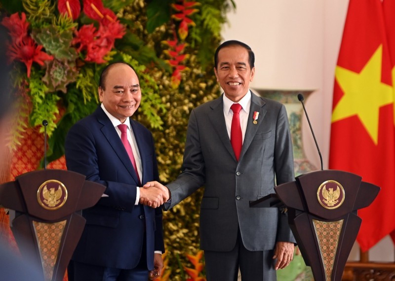 El presdiente vietnamita, Nguyen Xuan Phuc, y su homólogo indonesio, Joko Widodo (Fotografía: VOV)