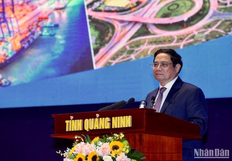 El primer ministro vietnamita, Pham Minh Chinh, interviene en la conferencia. (Fotografía: Nhan Dan)