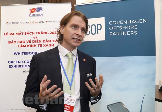 Stuart Livesey, director nacional de la empresa Copenhagen Offshore Partners (Fotografía: VNA)