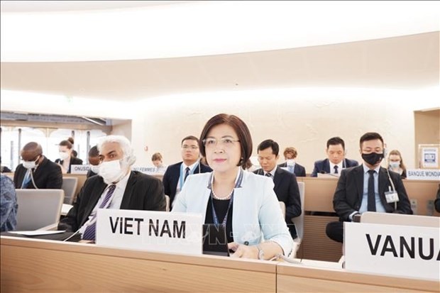 La embajadora Le Thi Tuyet Mai, representante permanente de Vietnam ante la ONU, la OMC y otros organismos internacionales en Ginebra (Fotografía: VNA)