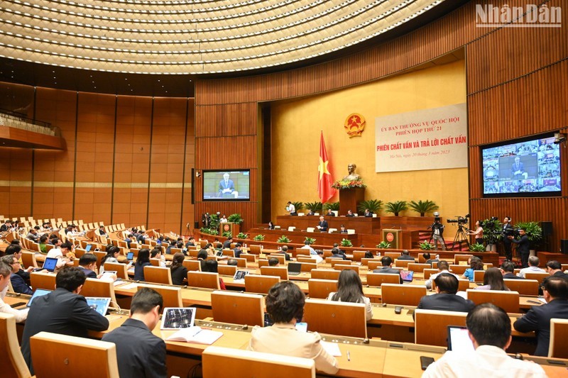 La sesión se realiza en línea con conexión con las 62 delegaciones de diputados parlamentarios en provincias y ciudades del país. 