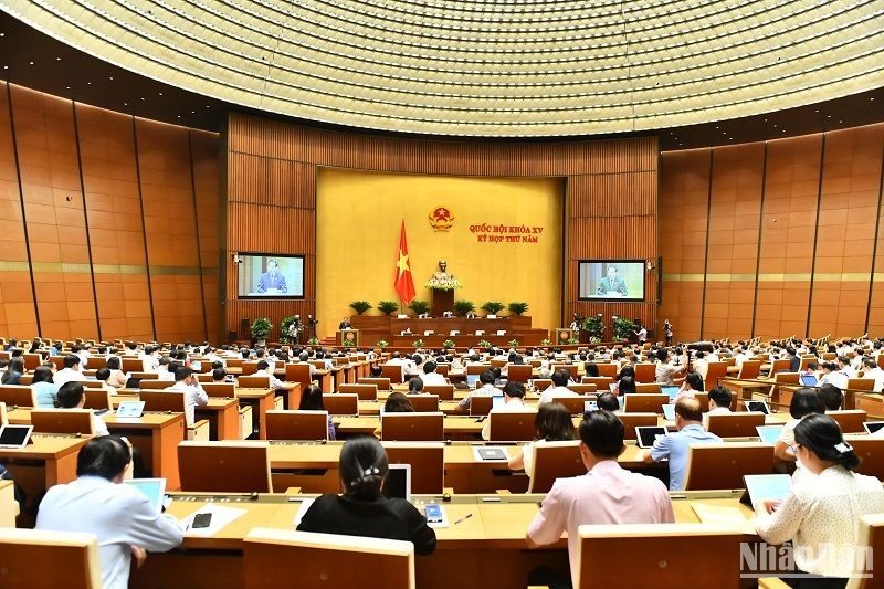 Parlamento de Vietnam debate dos proyectos de leyes