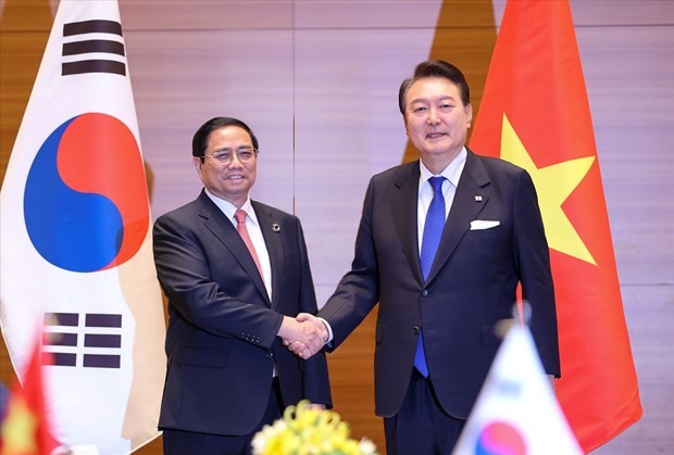 El primer ministro vietnamita, Pham Minh Chinh, se reune en mayo pasado con Yoon Suk Yeol (Fotografía: VNA)