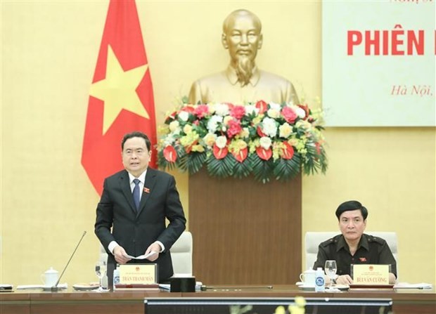 El miembro del Buró Político y vicepresidente permanente de la Asamblea Nacional, Tran Thanh Man, en la sesión (Fotografía: VNA)