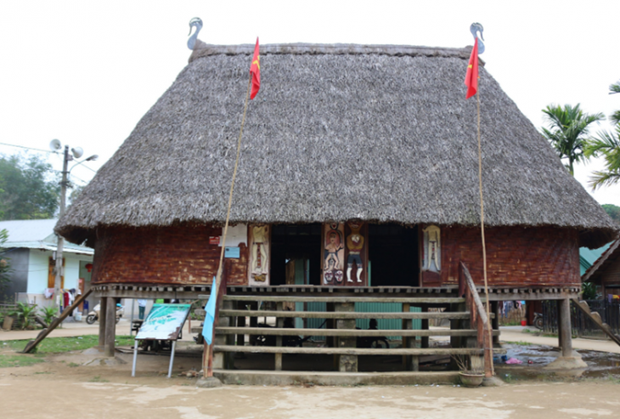 La casa Guol en el poblado del turismo comunitario Ta Lang. (Fotografía: VOV)