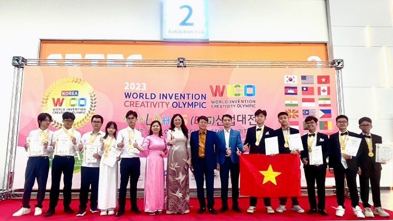 Alumnos de Hanói ganan medallas doradas en Olimpiada Mundial de Creatividad e Invención