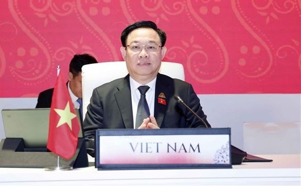 El presidente de la Asamblea Nacional de Vietnam, Vuong Dinh Hue, asiste al primer plenario de la 44 Asamblea General de la Asamblea Interparlamentaria de la Asean. (Fotografía: VNA)