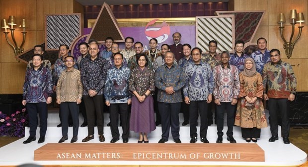 Delegados a la décima reunión de ministros de finanzas y gobernadores de bancos centrales de la Asean (Fotografía: asean.org)