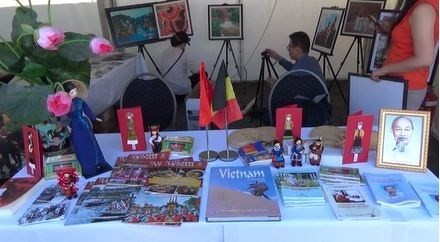 El stand de Vietnam en el festival Manifiesta (Fotografía: VNA)
