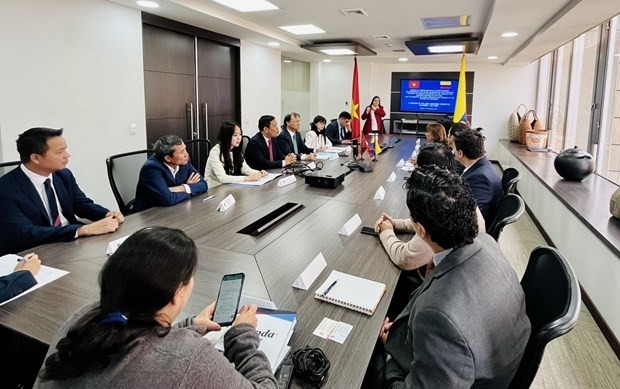 Ceremonia de firma de un Memorando de Entendimiento entre el Ministerio de Industria y Comercio de Vietnam y el Ministerio de Comercio, Industria y Turismo de Colombia. (Foto: Ministerio de Industria y Comercio de Vietnam)