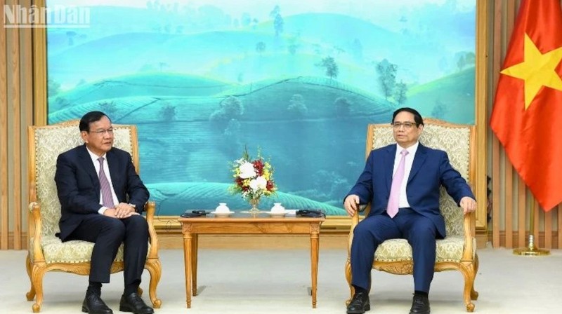 Premier de Vietnam aboga a impulsar lazos multifacéticos con Camboya
