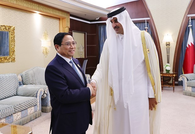 El primer ministro de Vietnam, Pham Minh Chinh y el Emir de Catar, Sheikh Tamim bin Hamad al-Thani (Fotografía: VNA)