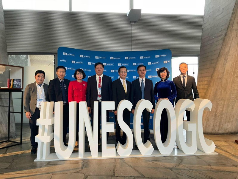 Delegación vietnamita en la 42 reunión de la Conferencia General de la Unesco (Fotografía: VNA)