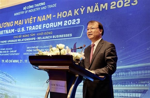 El viceministro de Industria y Comercio Do Thang Hai en el Foro Comercial Vietnam-Estados Unidos (Fotografía: VNA)