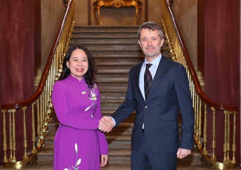 La vicepresidenta vietnamita Vo Thi Anh Xuan y el príncipe heredero Frederik de Dinamarca (Fotografía: dangcongsan.vn)