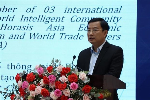 El director del Servicio provincial de Planificación e Inversión, Pham Trong Nhan, en el evento (Foto: VNA)