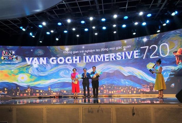 La inauguración del espacio de representación artística “Van Gogh Immersive 720” (Foto: VNA)