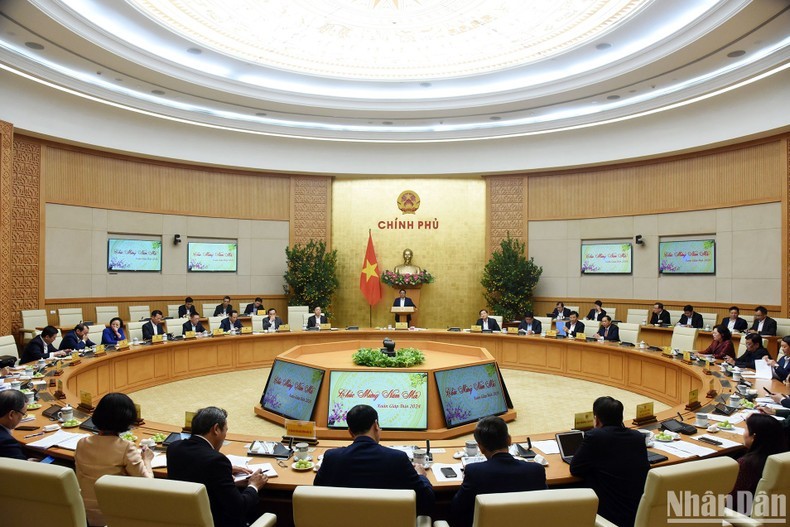 Primer ministro vietnamita resalta actividades eficientes durante asueto por Tet