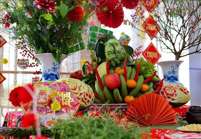 Mam ngu qua (bandeja de cinco frutas) representa las tradiciones culturales del Tet (Nuevo Año Lunar) de Vietnam (Foto: VNA)